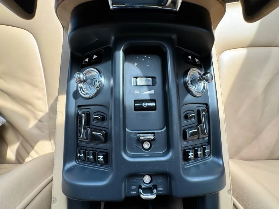 2009 Rolls-Royce Phantom VII - Image 18 of 31