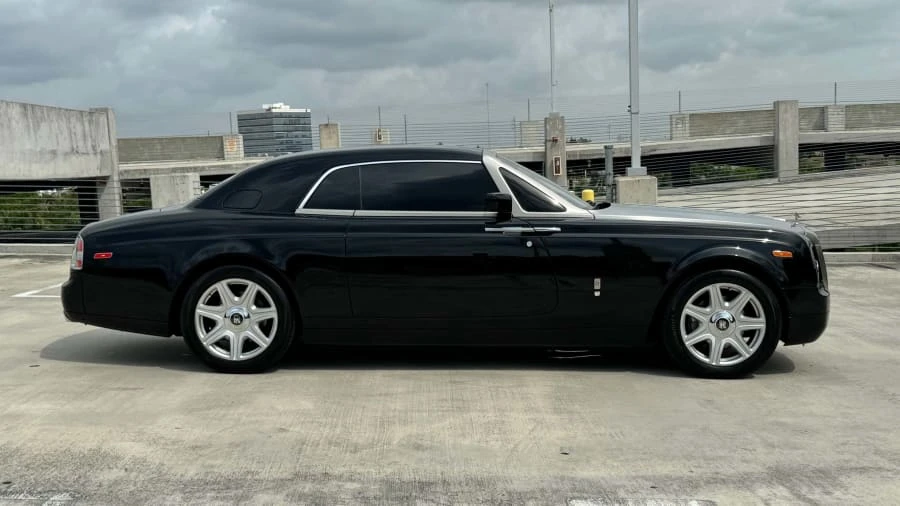 2009 Rolls-Royce Phantom VII - Image 2 of 31