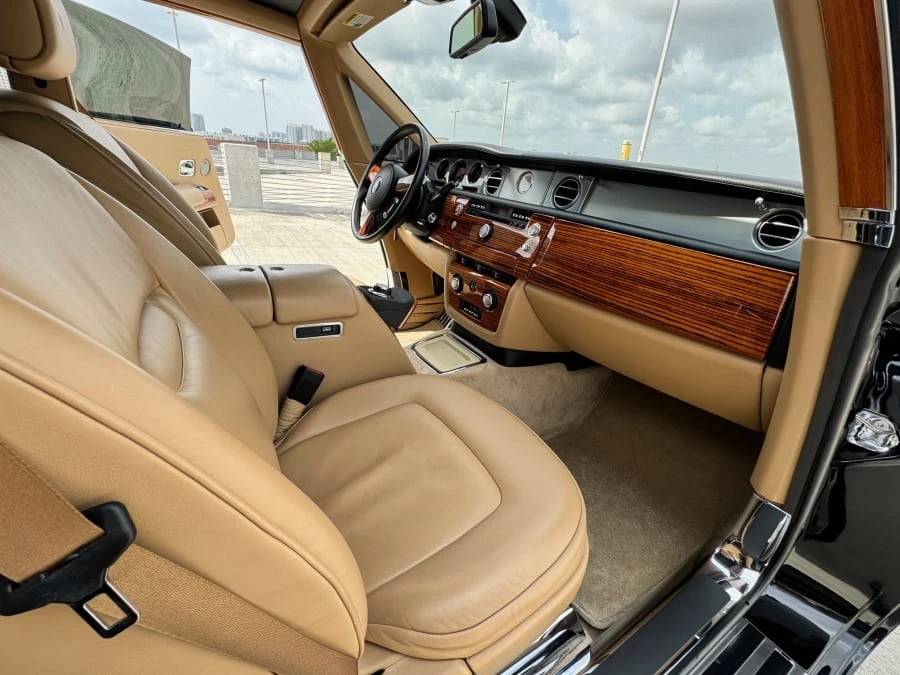 2009 Rolls-Royce Phantom VII - Image 17 of 31