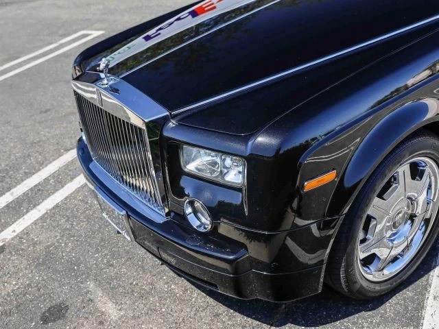 2009 Rolls-Royce Phantom VII - Image 12 of 31