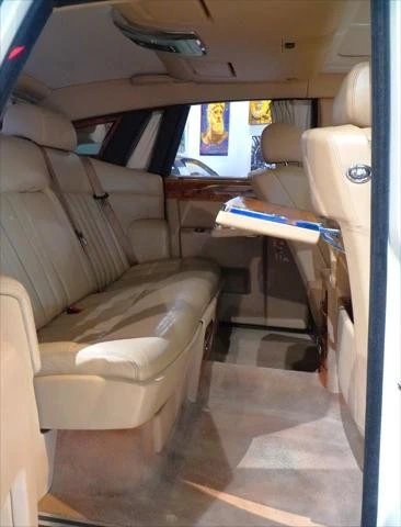 2009 Rolls-Royce Phantom VII - Image 15 of 27