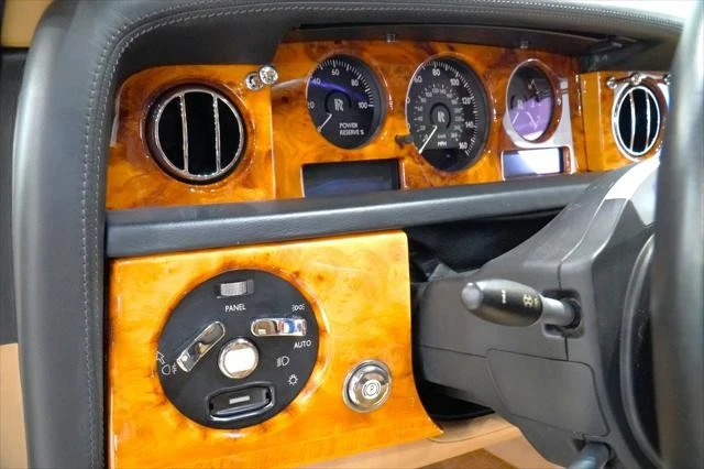 2009 Rolls-Royce Phantom VII - Image 24 of 27