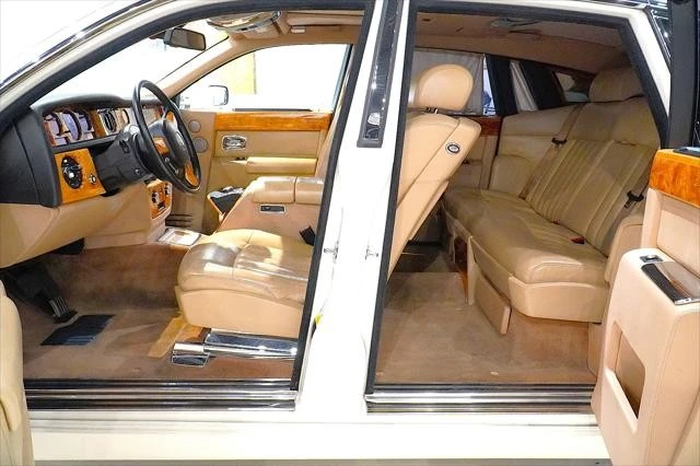 2009 Rolls-Royce Phantom VII - Image 23 of 27