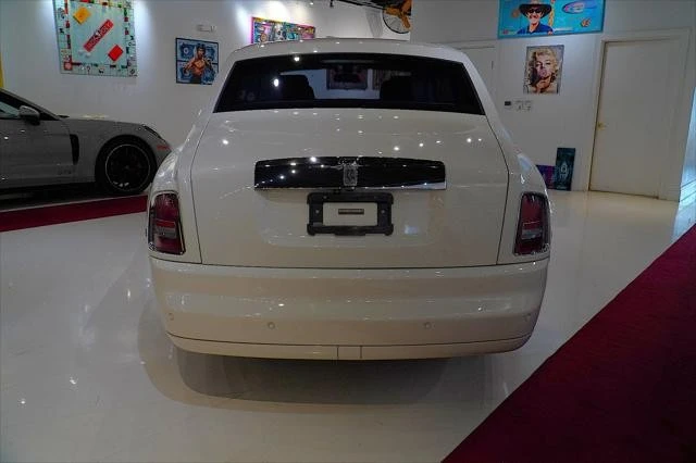 2009 Rolls-Royce Phantom VII - Image 18 of 27