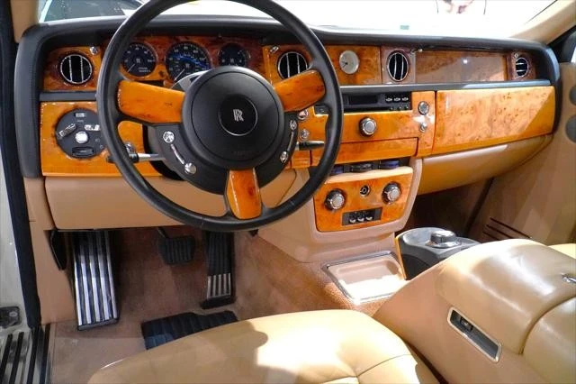 2009 Rolls-Royce Phantom VII - Image 26 of 27