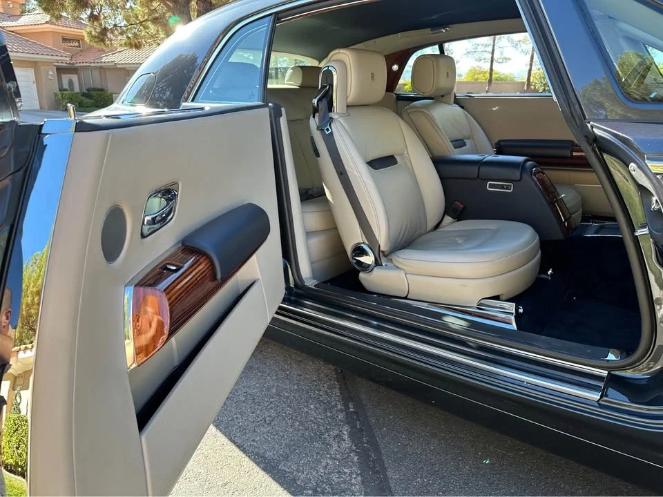 2009 Rolls-Royce Phantom VII - Image 9 of 16