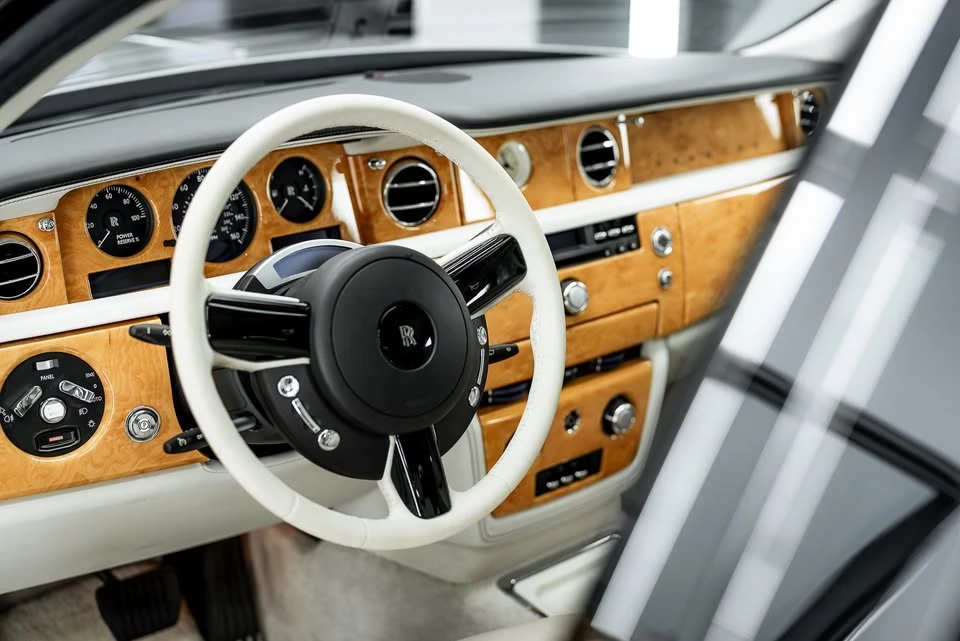 2009 Rolls-Royce Phantom VII - Image 18 of 20