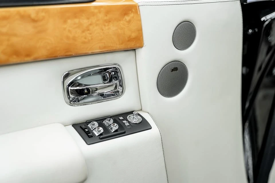 2009 Rolls-Royce Phantom VII - Image 20 of 20