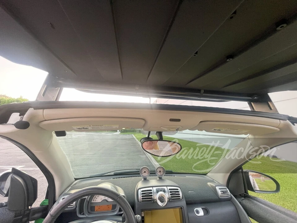 2009 Smart Fortwo 2nd Gen - Image 26 of 31