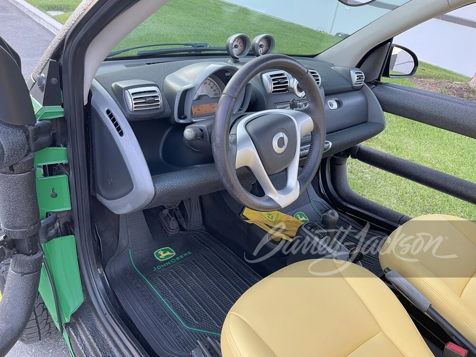 2009 Smart Fortwo 2nd Gen - Image 27 of 31
