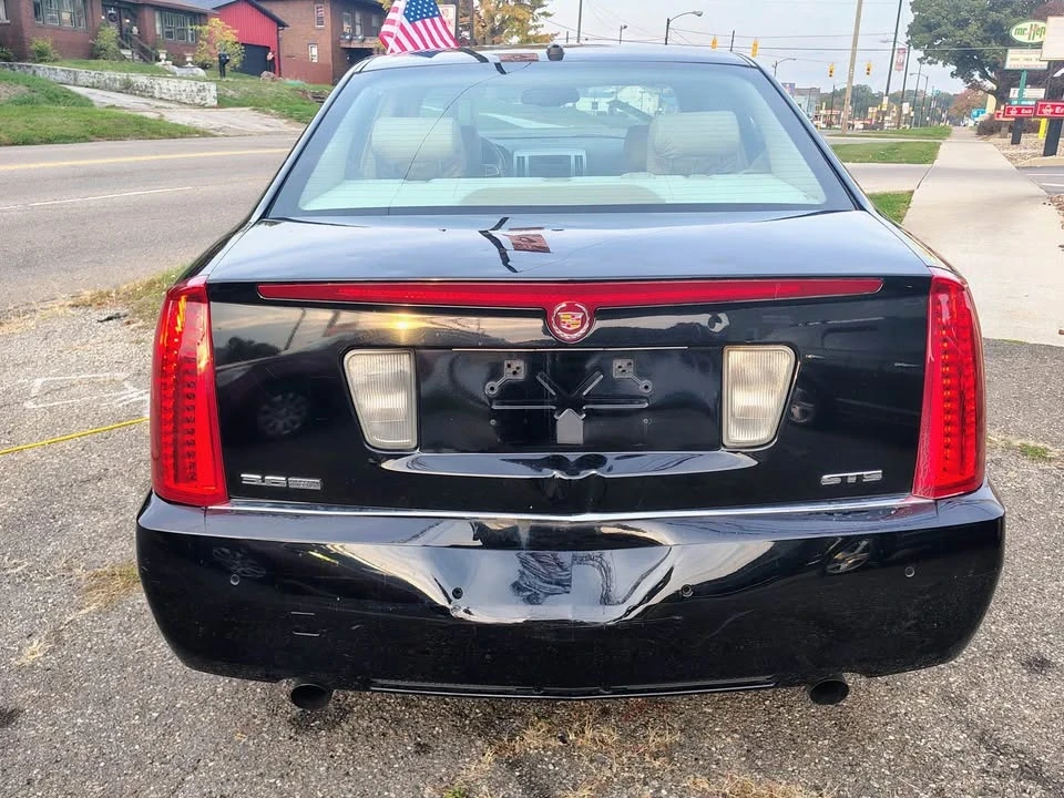 2009 Cadillac STS - Image 5 of 8