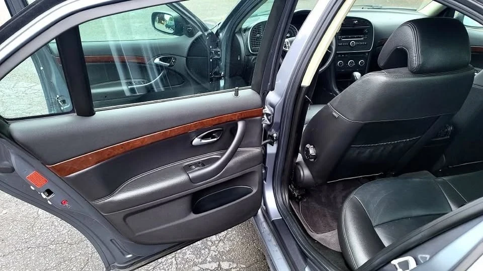 2009 Saab 9-3 2nd Gen - Image 16 of 20