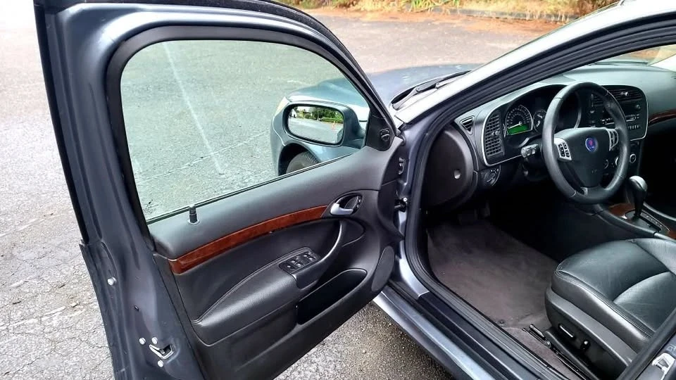 2009 Saab 9-3 2nd Gen - Image 17 of 20