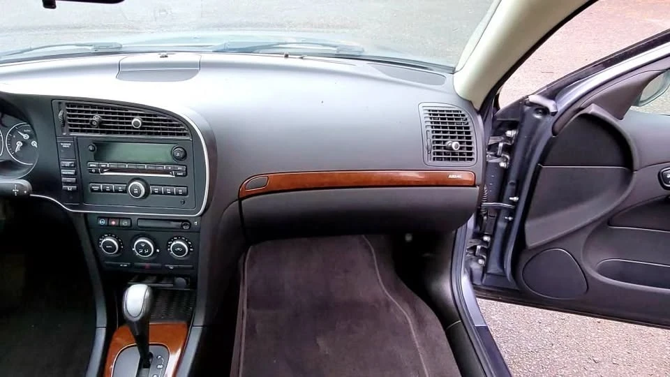 2009 Saab 9-3 2nd Gen - Image 13 of 20