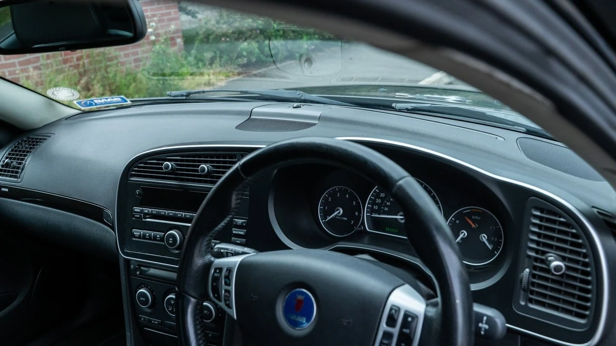 2009 Saab 9-3 2nd Gen - Image 21 of 30