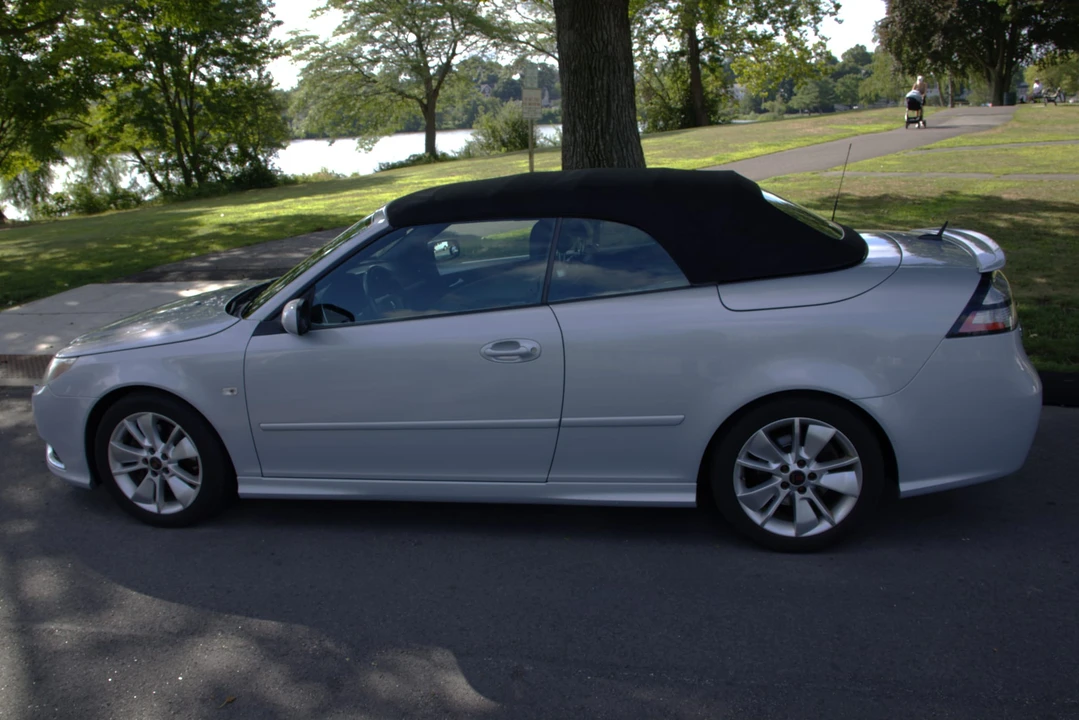 2009 Saab 9-3 2nd Gen - Image 25 of 31