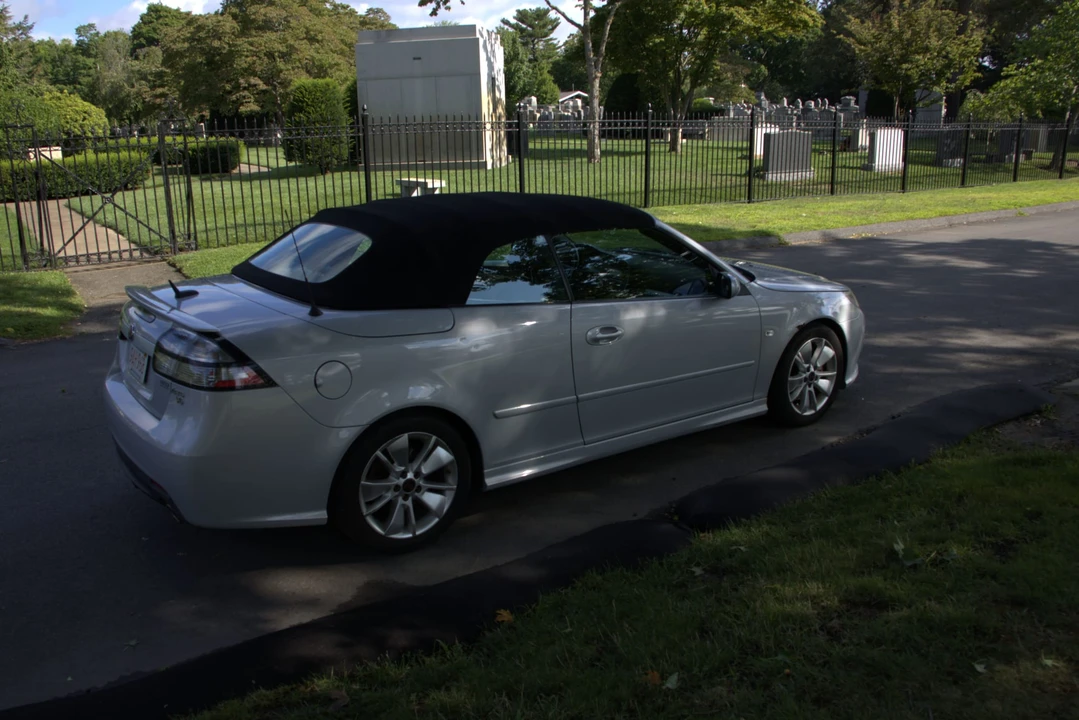 2009 Saab 9-3 2nd Gen - Image 15 of 31