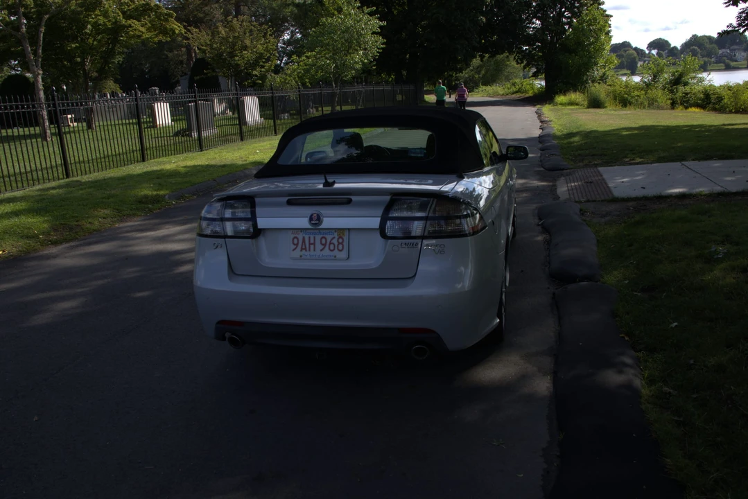 2009 Saab 9-3 2nd Gen - Image 19 of 31