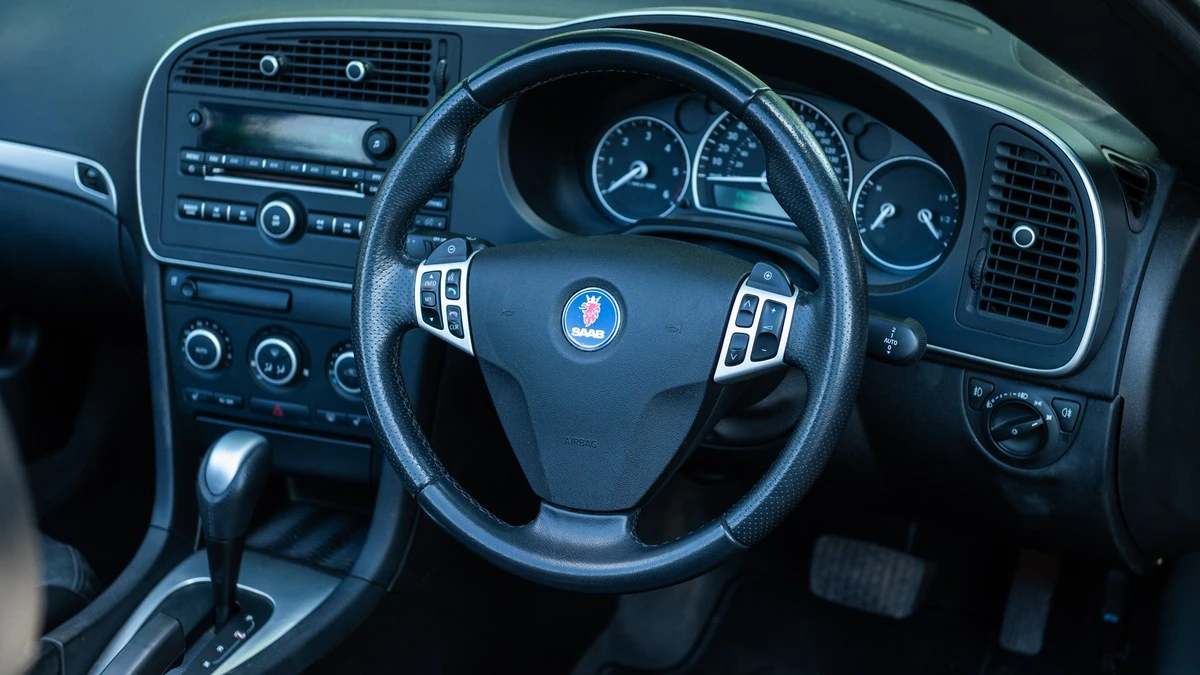 2009 Saab 9-3 2nd Gen - Image 19 of 30