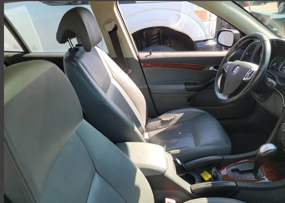 2009 Saab 9-3 2nd Gen - Image 4 of 4