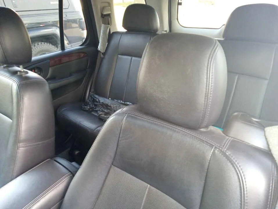 2009 Saab - Image 4 of 12