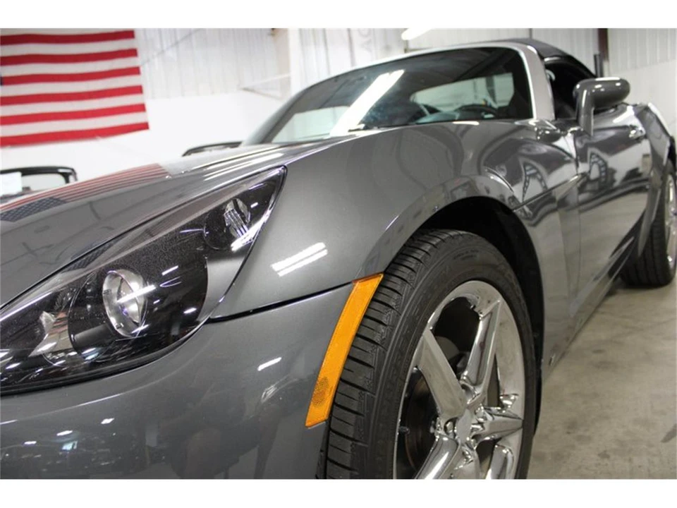 2009 Saturn Sky - Image 10 of 31