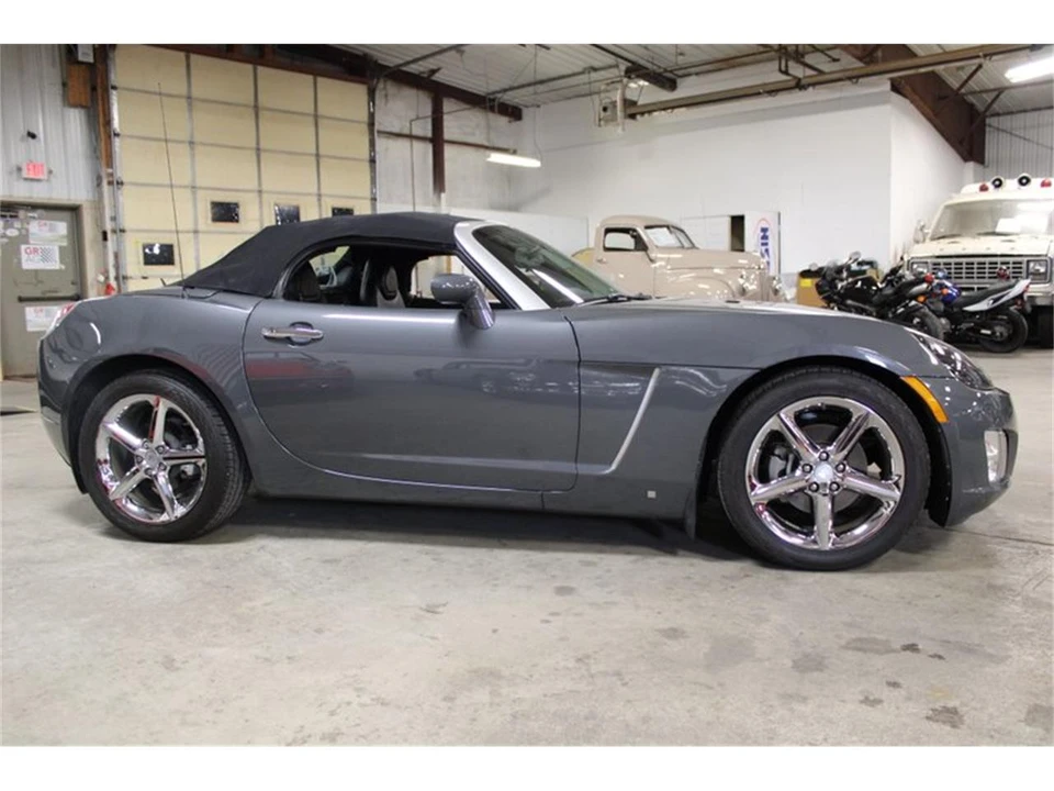 2009 Saturn Sky - Image 7 of 31