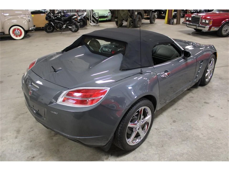 2009 Saturn Sky - Image 17 of 31
