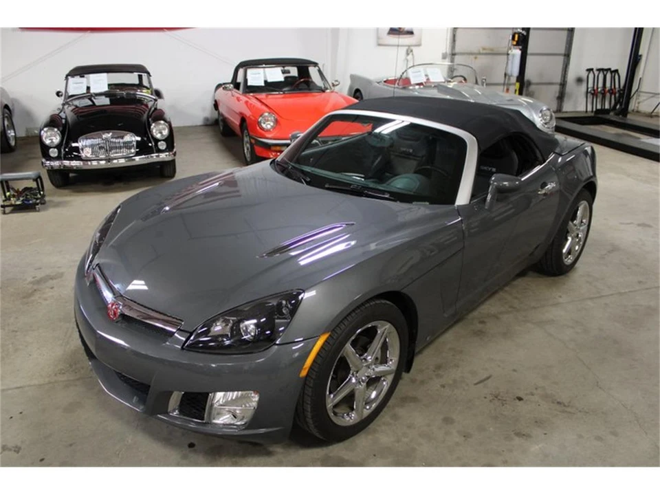 2009 Saturn Sky - Image 15 of 31