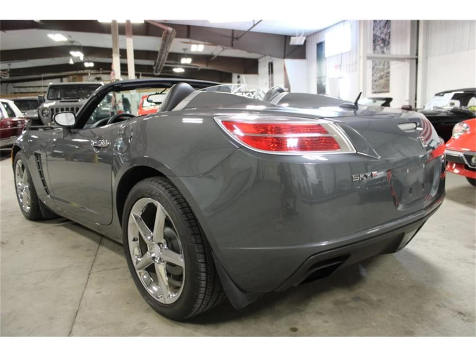 2009 Saturn Sky - Image 27 of 31