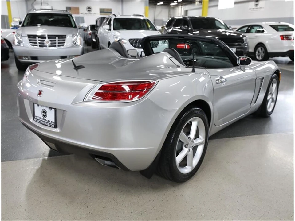 2009 Saturn Sky - Image 11 of 31