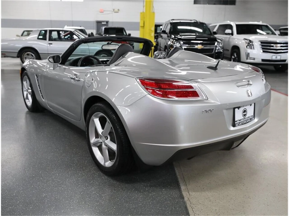 2009 Saturn Sky - Image 14 of 31