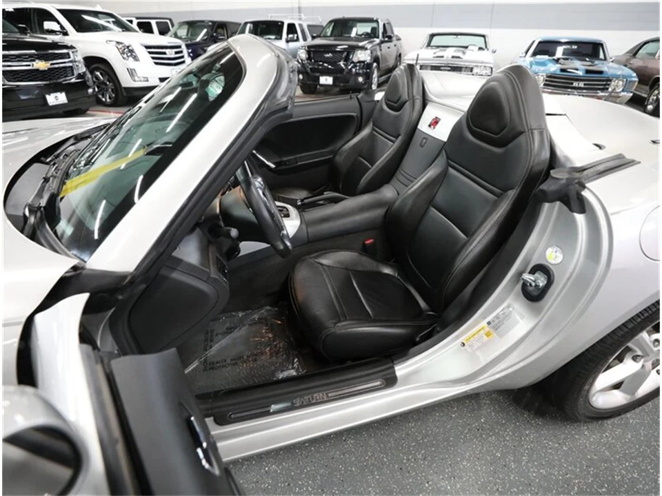 2009 Saturn Sky - Image 24 of 31