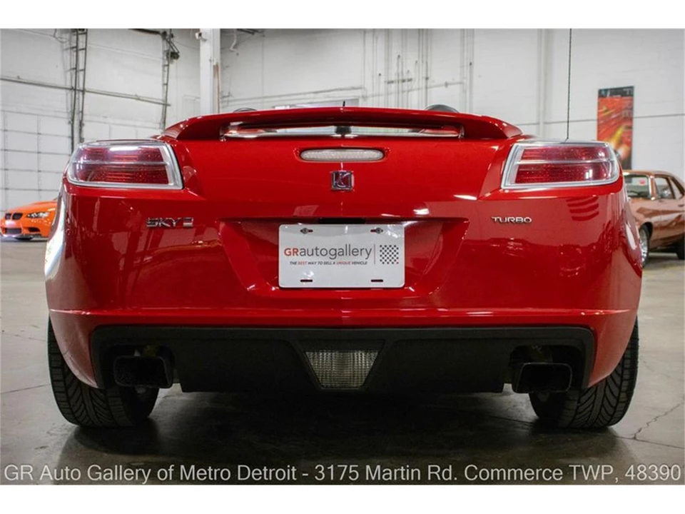 2009 Saturn Sky - Image 7 of 31