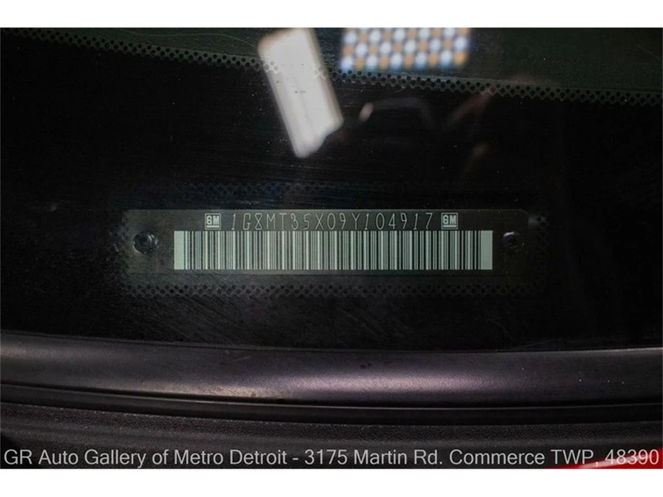 2009 Saturn Sky - Image 17 of 31