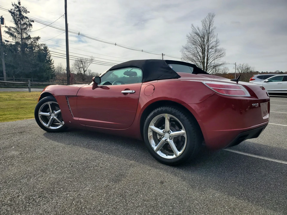 2009 Saturn Sky Red Line - Image 27 of 31