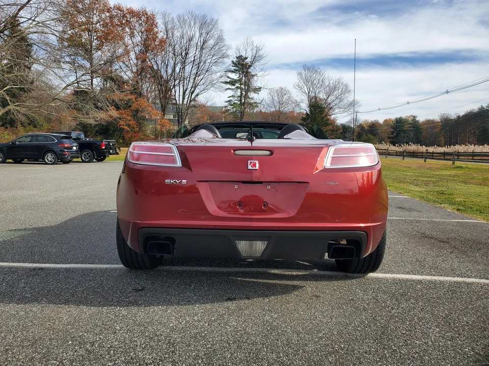 2009 Saturn Sky Red Line - Image 13 of 31