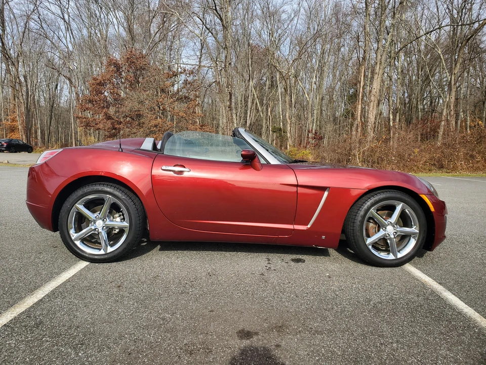 2009 Saturn Sky Red Line - Image 17 of 31