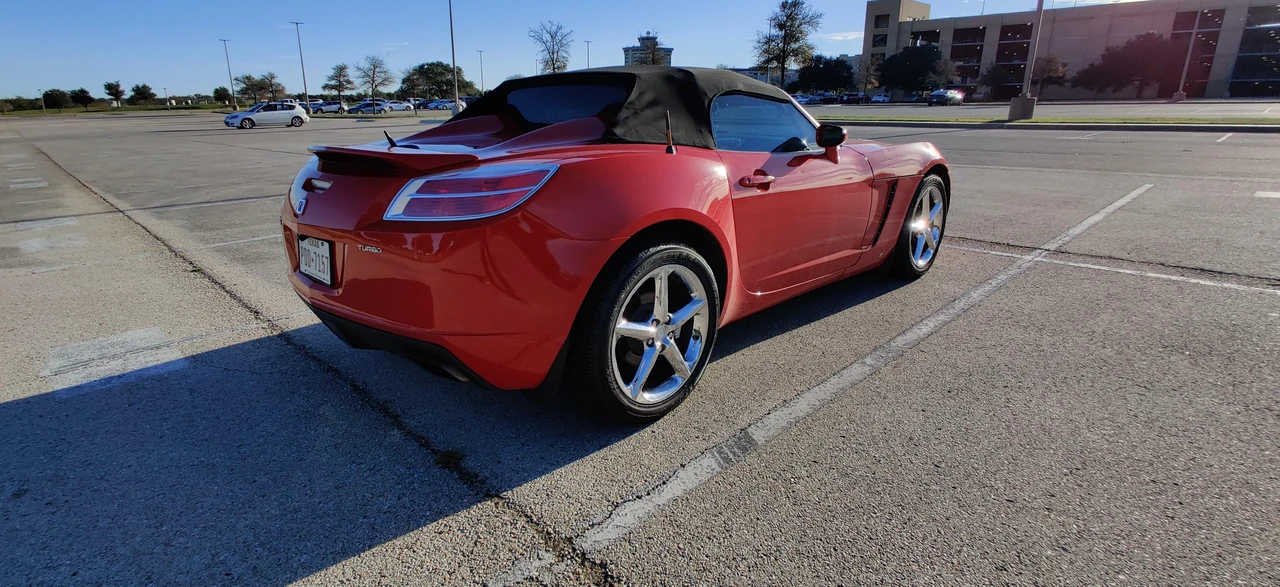 2009 Saturn Sky Red Line - Image 13 of 31