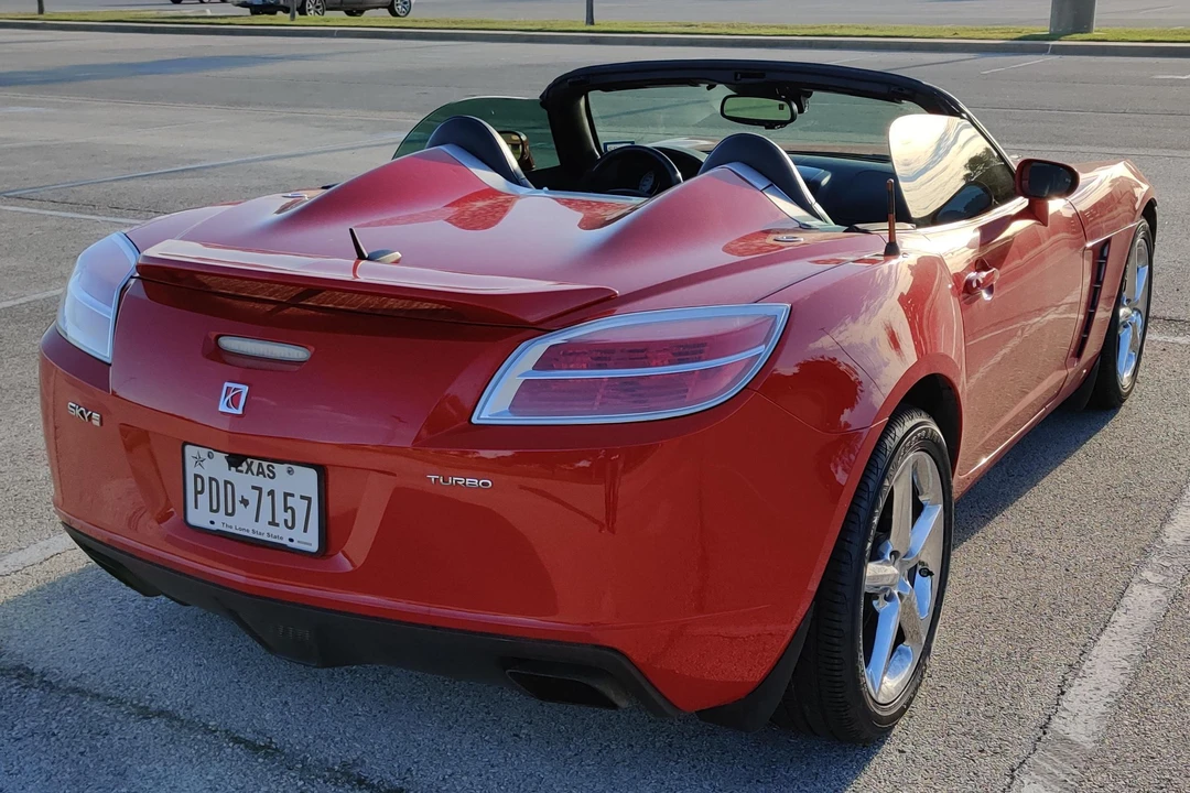 2009 Saturn Sky Red Line - Image 5 of 31