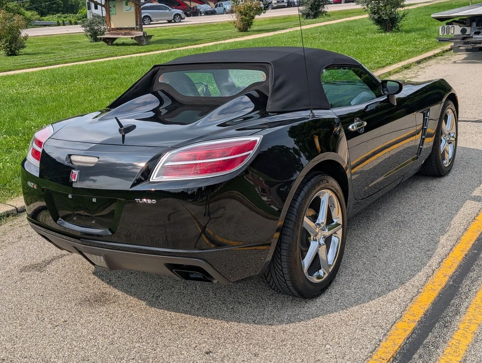 2009 Saturn Sky Red Line - Image 27 of 31