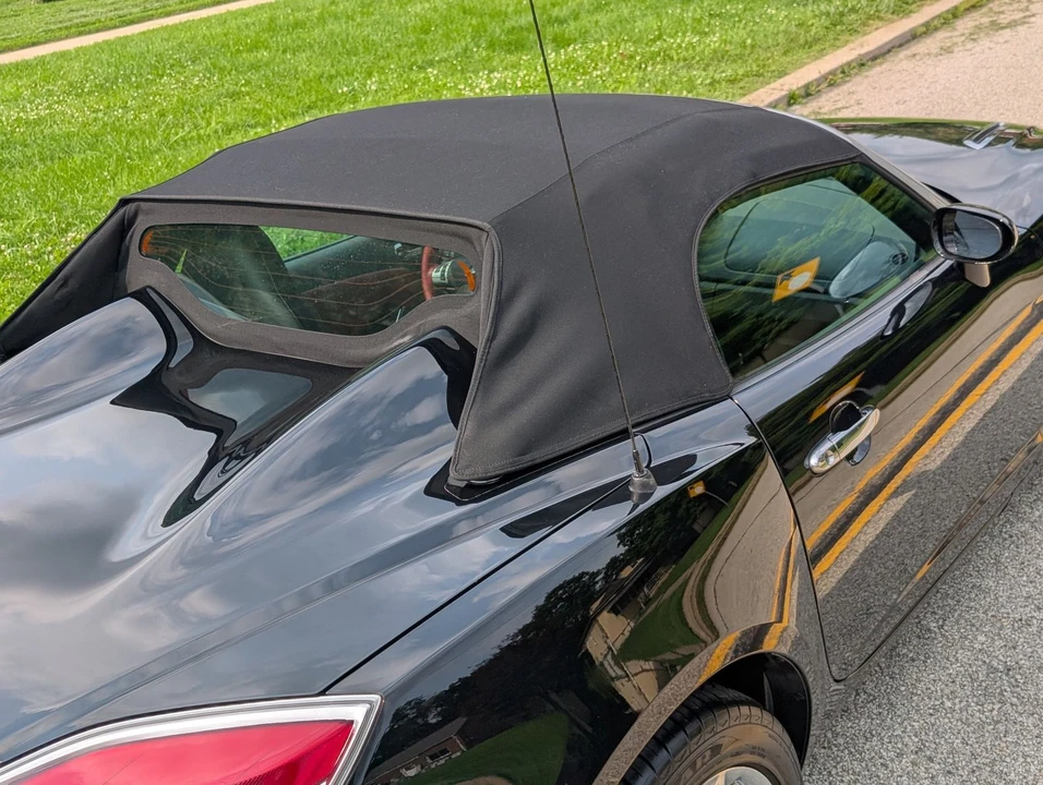 2009 Saturn Sky Red Line - Image 26 of 31