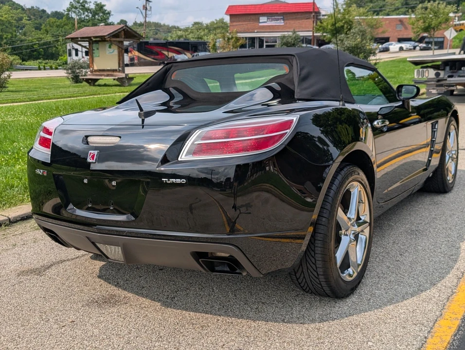2009 Saturn Sky Red Line - Image 28 of 31