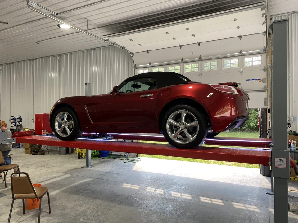 2009 Saturn Sky Red Line - Image 21 of 31