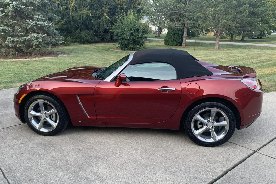 2009 Saturn Sky Red Line - Image 8 of 31