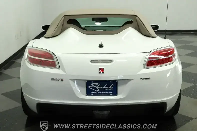 2009 Saturn Sky Red Line - Image 11 of 31
