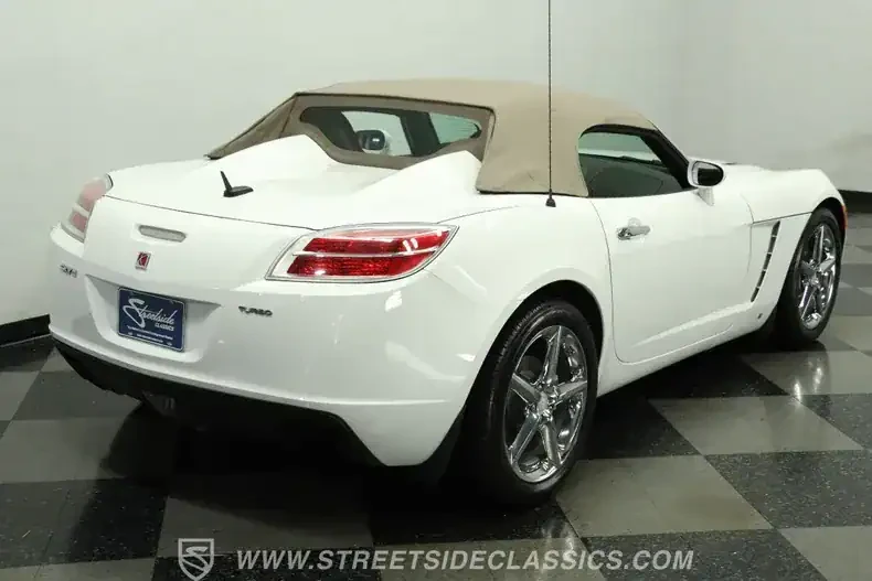 2009 Saturn Sky Red Line - Image 13 of 31