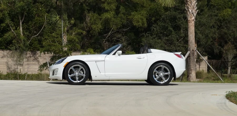 2009 Saturn Sky Red Line - Image 2 of 10