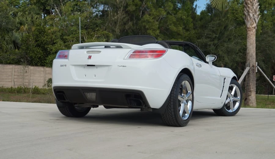 2009 Saturn Sky Red Line - Image 4 of 10