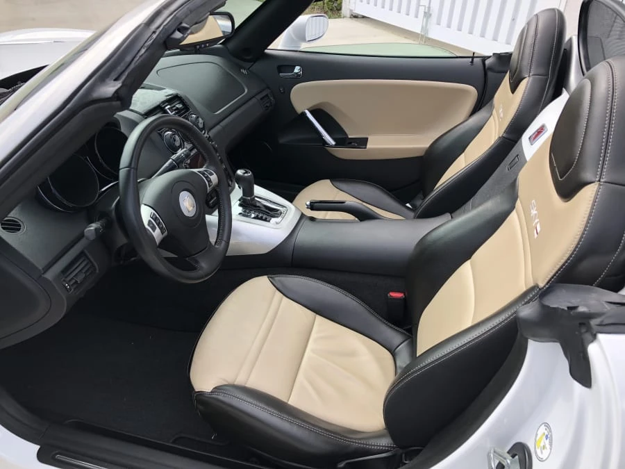 2009 Saturn Sky Red Line - Image 5 of 10
